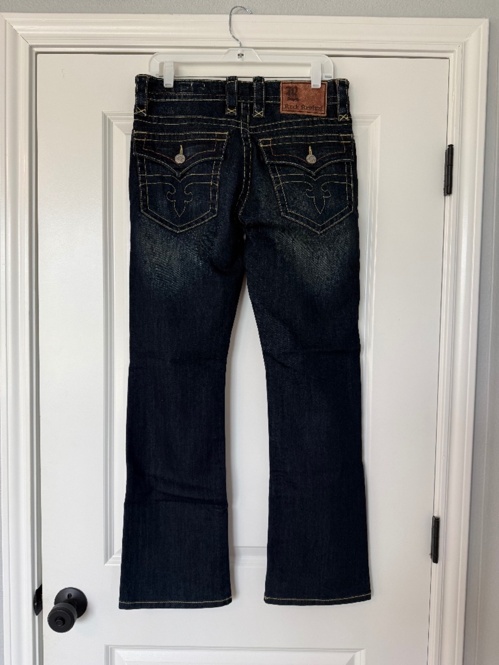 Rock Revival Blaine Boot Jeans Size 31 NWOT Dark Wash Embroidered Pocket Stretch